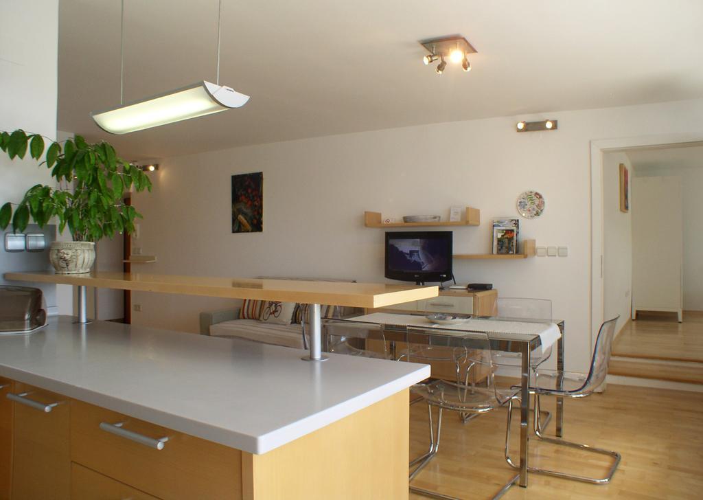 Charming Terrace Apartments Ana And Maria Tour As Liubliana Quarto foto