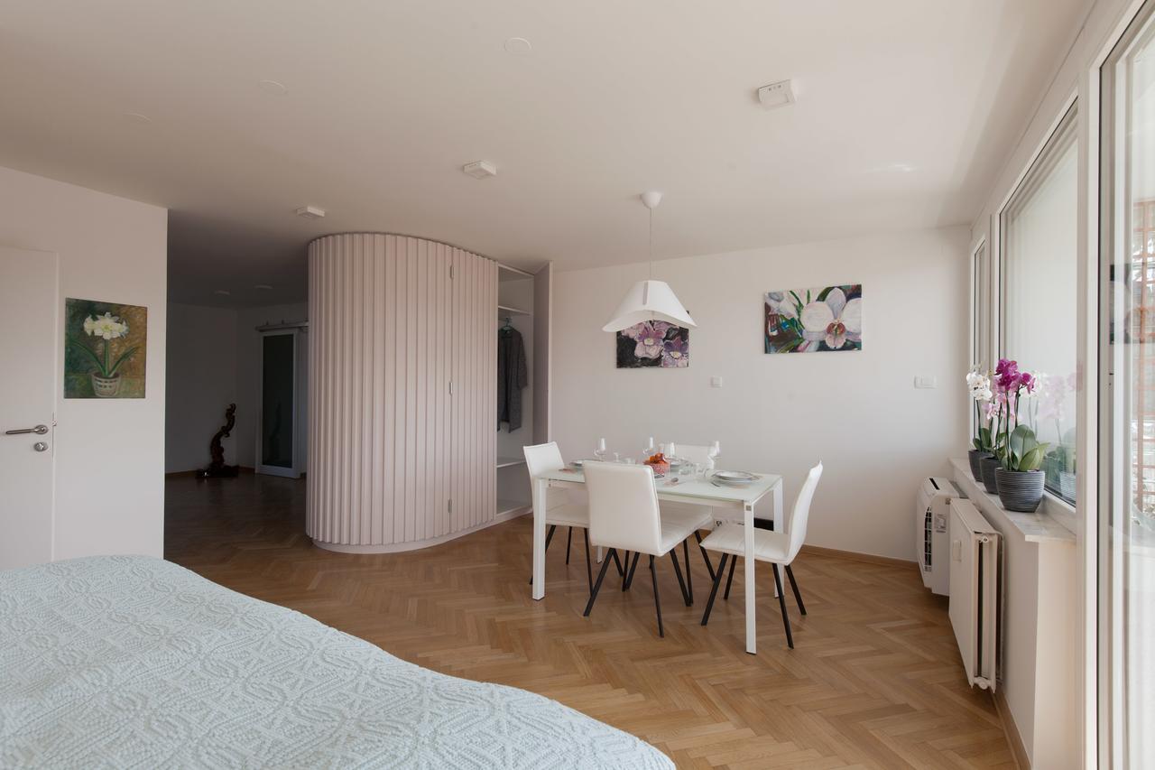 Charming Terrace Apartments Ana And Maria Tour As Liubliana Exterior foto